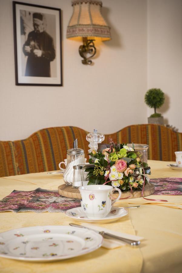 Kurhotel Azalee Bad Worishofen Bagian luar foto